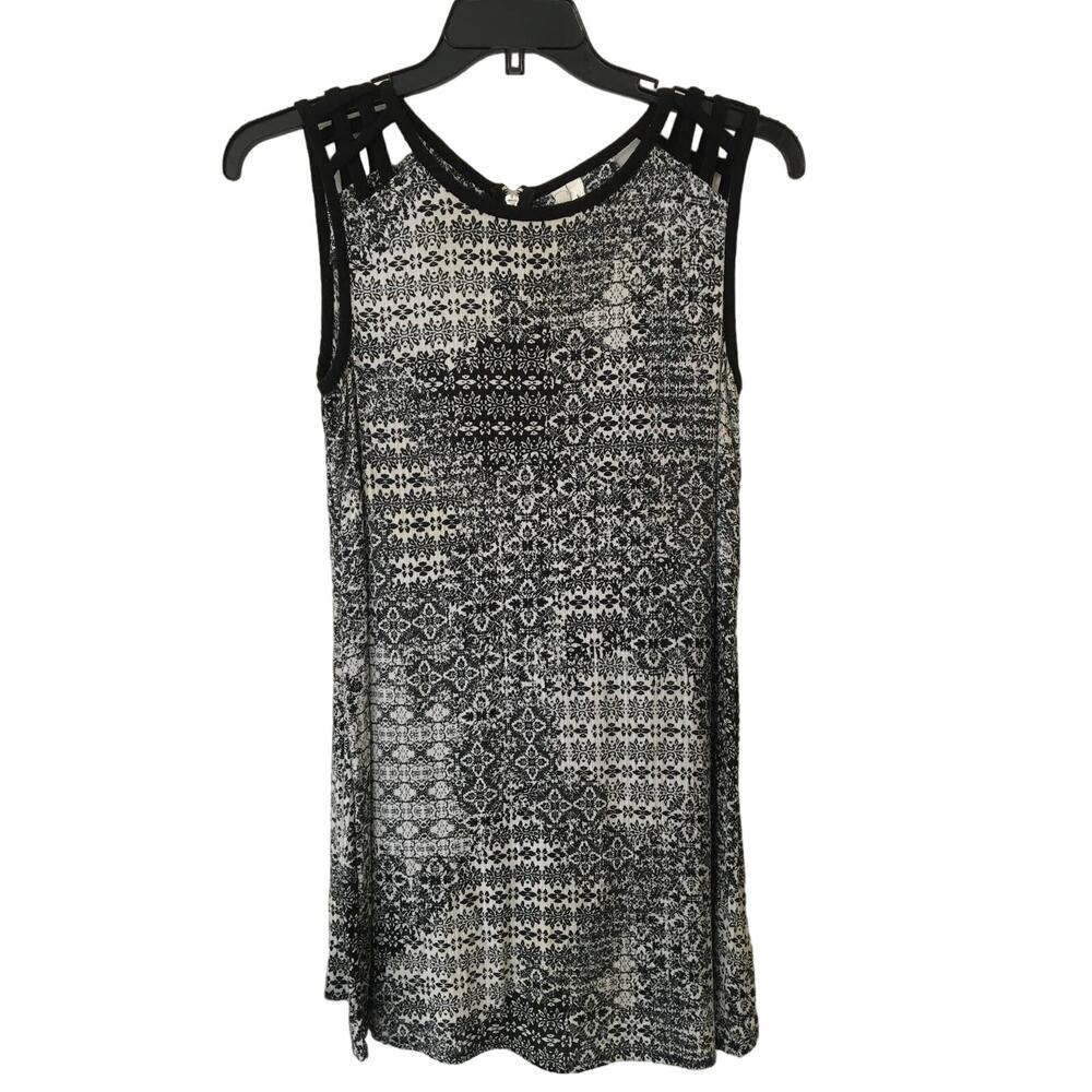 Speechless Size Large Black & White Sundress With Zipper In The Back